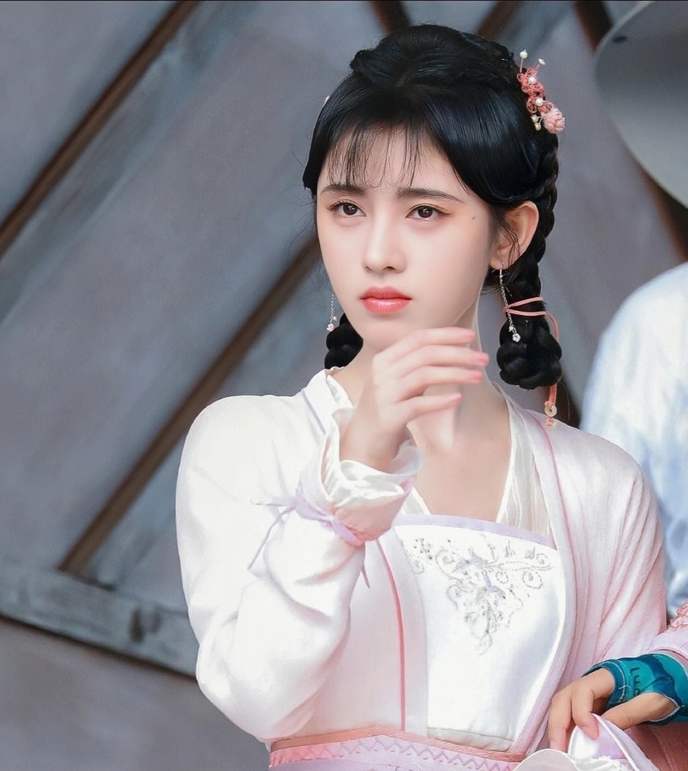 电影《爸爸,我懂你》透露了终极预告。李倩、范明上演了《父女相告法官》