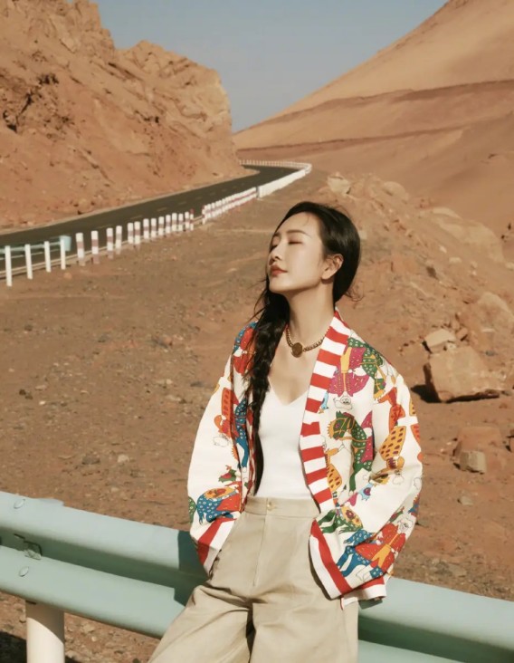 2026年最重要的事定了：从“稳”到“立”，解码中央经济工作会议的五大核心信号